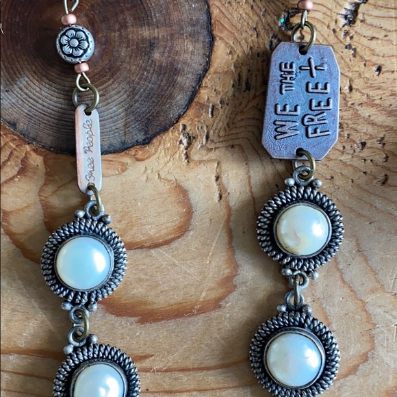 * FLASH SALE * free people tag wolf tooth necklace - Picture 7 of 16